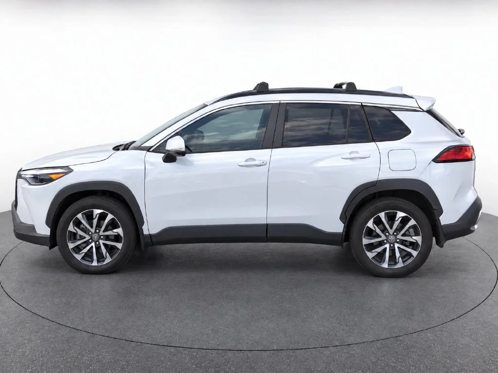 Used 2024 White Toyota XLE image 2