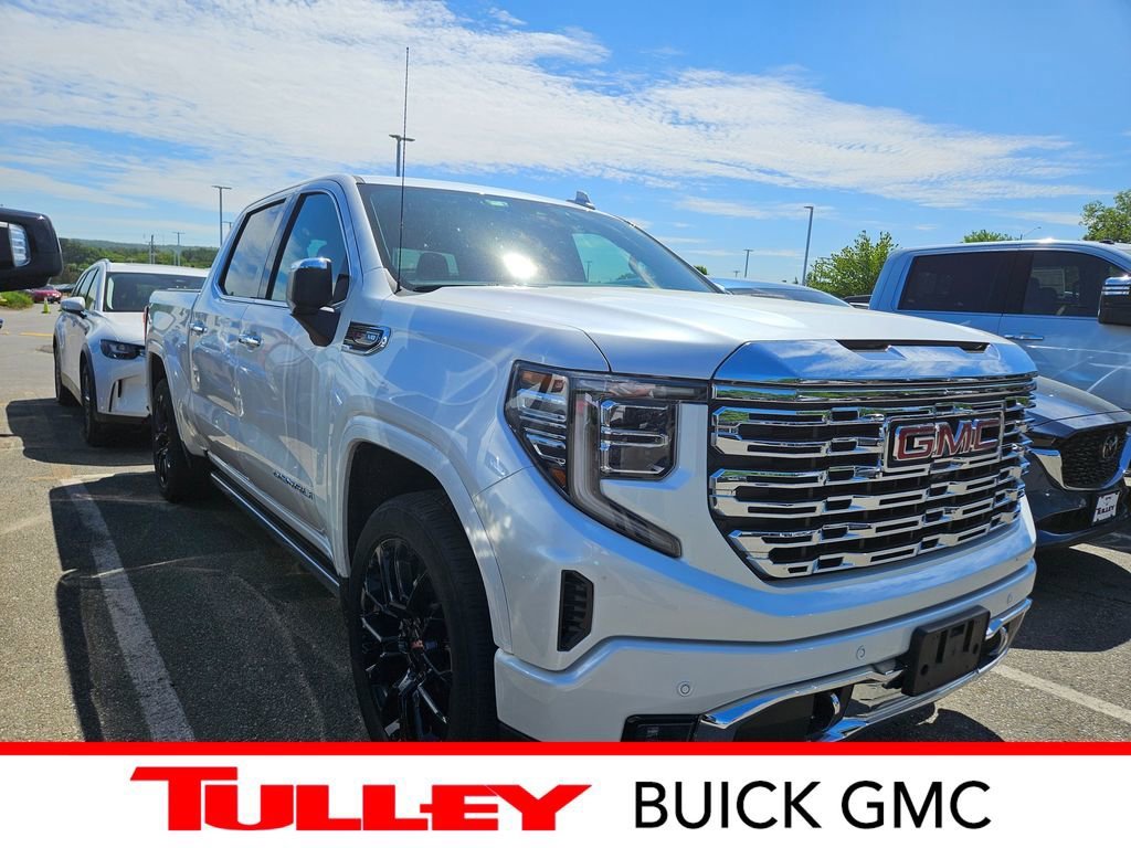 2024 GMC Sierra 4WD Crew Cab Short Box Denali's photo