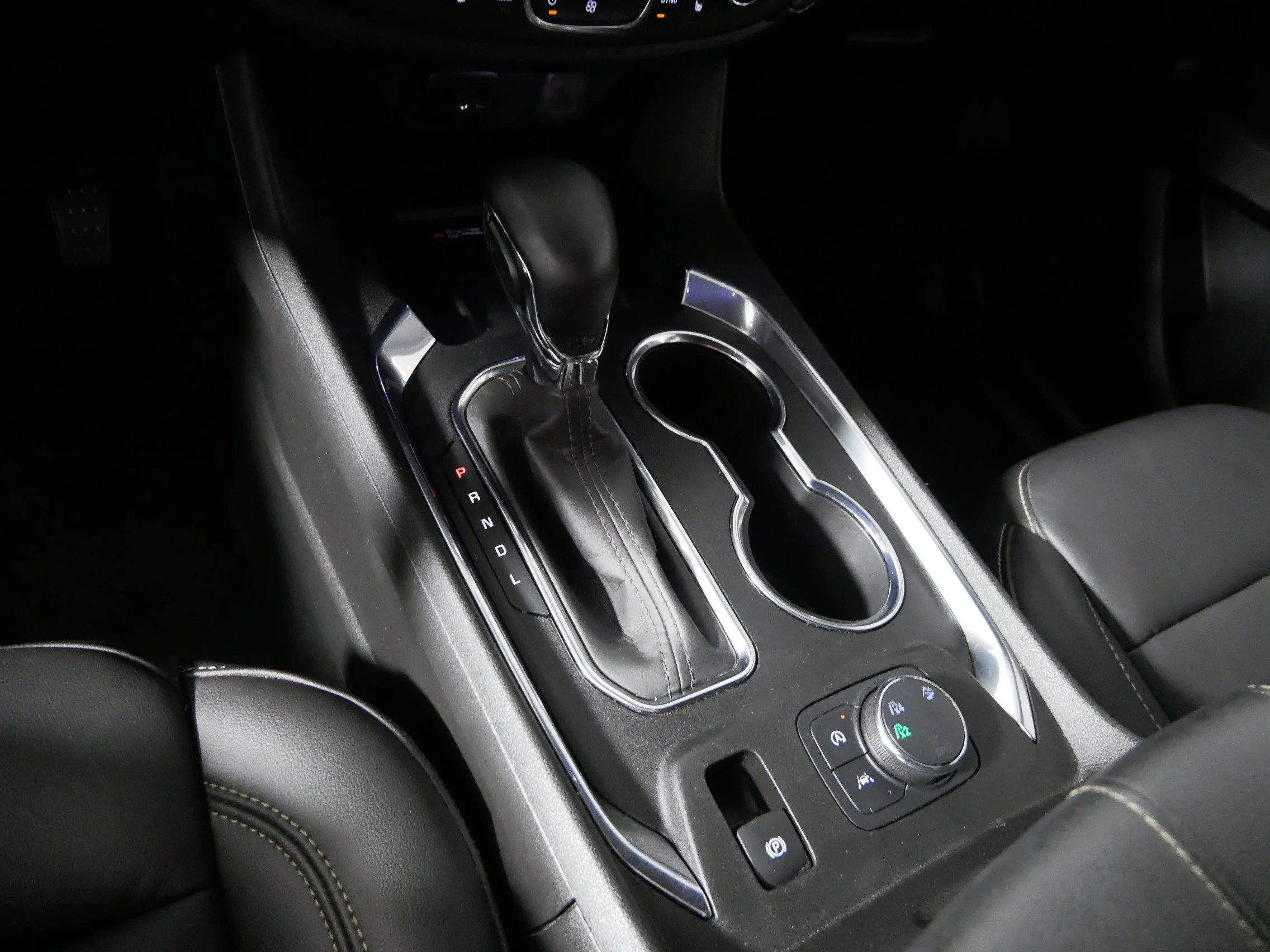 Used 2023 Sterling Gray Metallic Chevrolet LT Leather image 24