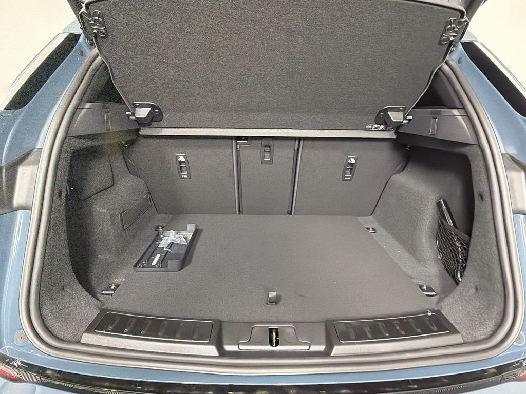 New 2026 Tribeca Blue Land Rover S image 28