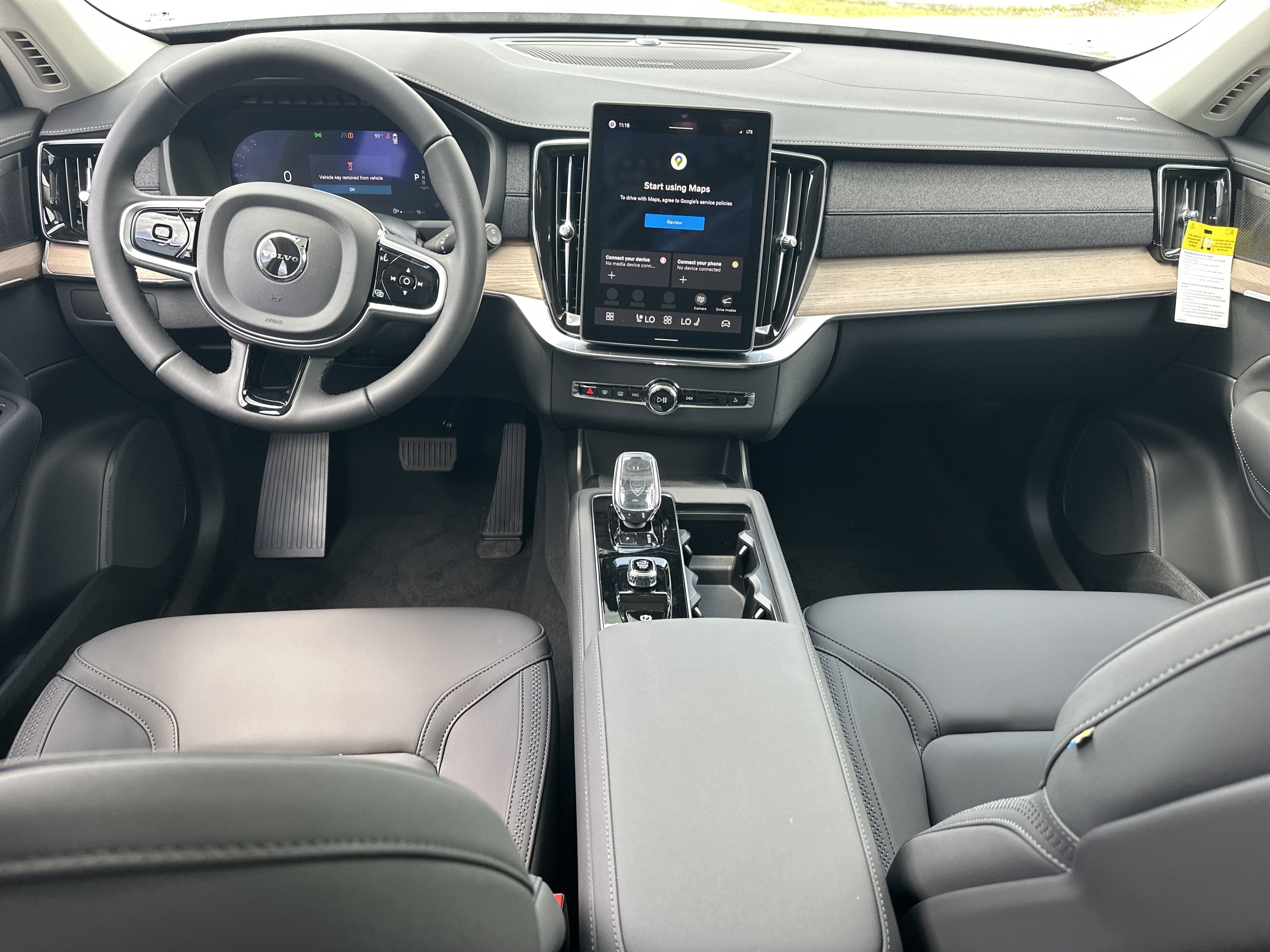 New 2026 Crystal White Volvo Plus image 15
