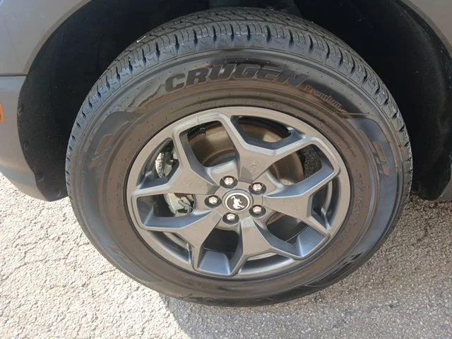 Used 2022 Blue Ford Badlands image 13
