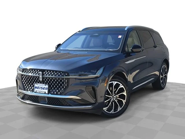 2024 Lincoln Nautilus Reserve AWD's photo