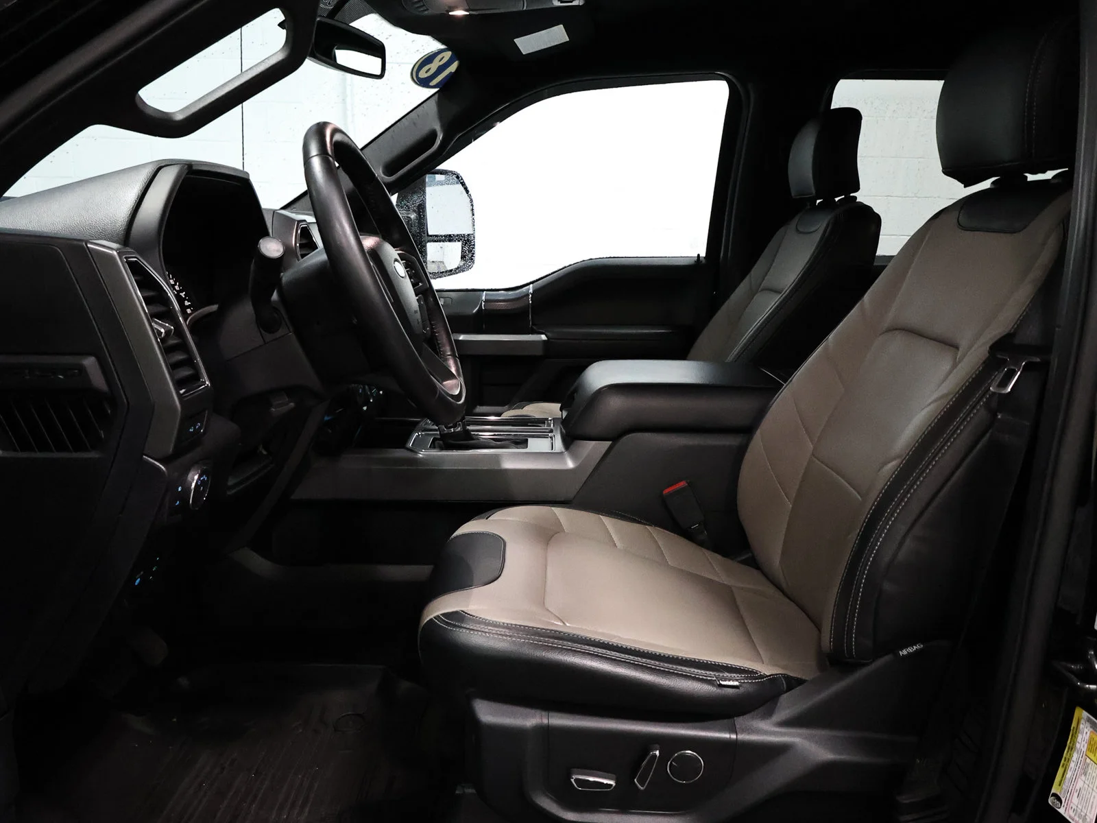Certified Used 2018 Shadow Black Ford XLT image 23