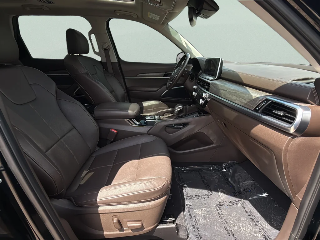 Used 2021 Ebony Black Kia SX image 17