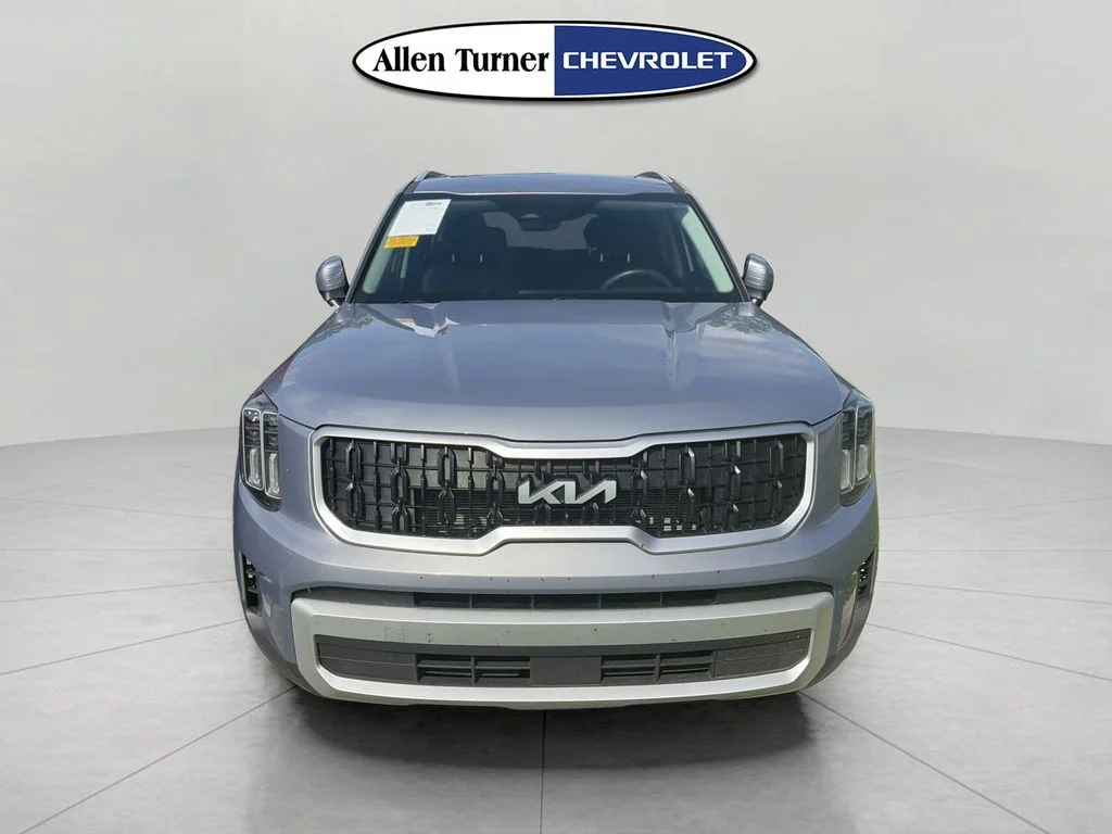 Used 2024 Silver Kia EX image 3