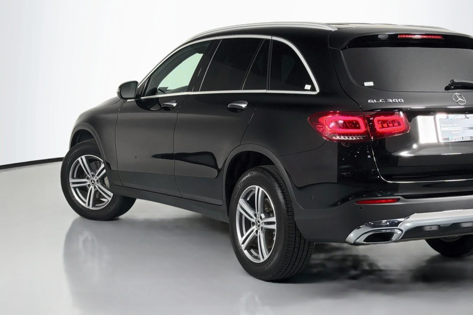 Used 2021 Black Mercedes-Benz 300 image 14