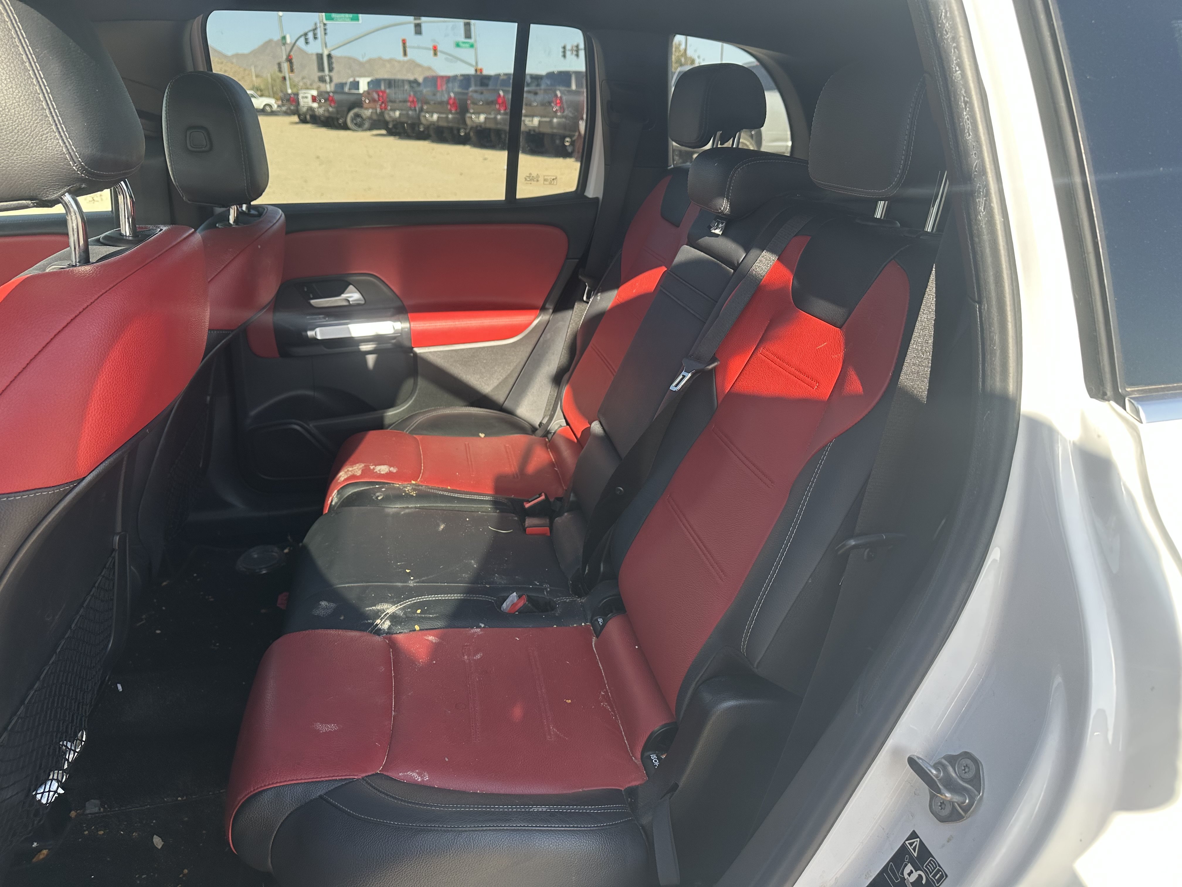 Used 2020 Polar White Mercedes-Benz GLB 250 image 13