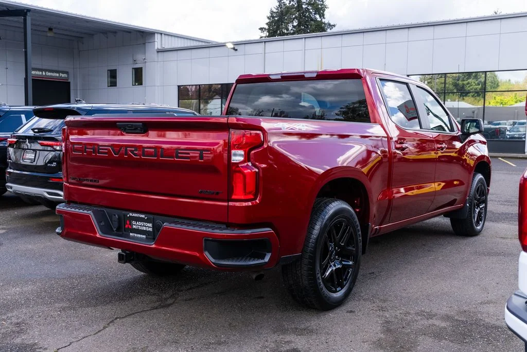 Used 2023 Red Chevrolet RST image 6