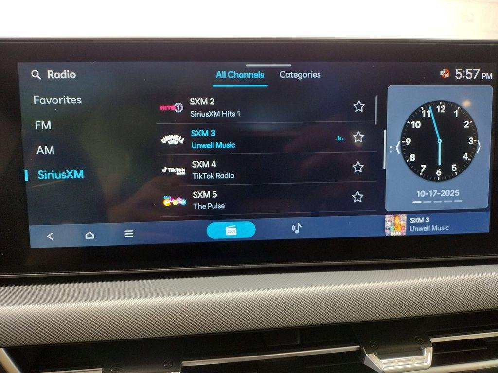 New 2026 White Hyundai SE image 25
