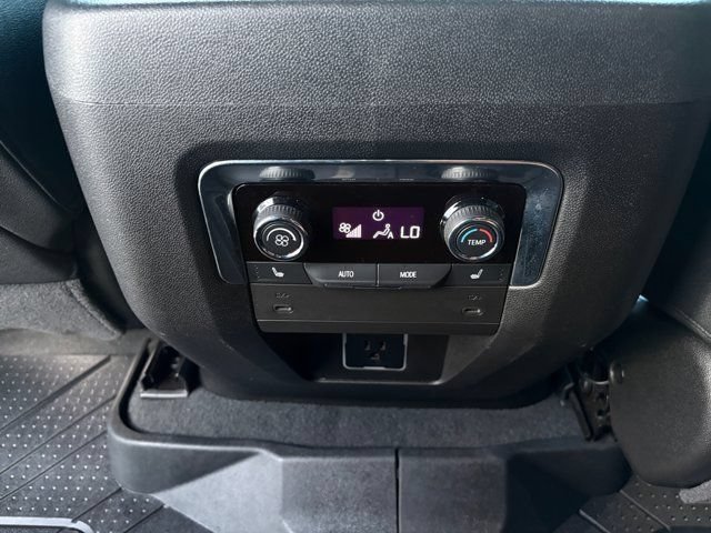 Certified Used 2025 Iridescent Pearl Tricoat Chevrolet RST image 22
