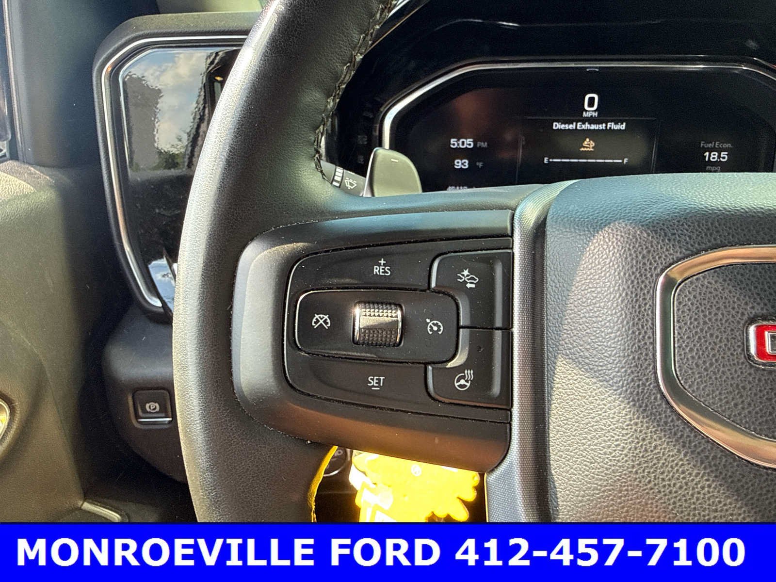 Used 2024 Onyx Black GMC Elevation image 18