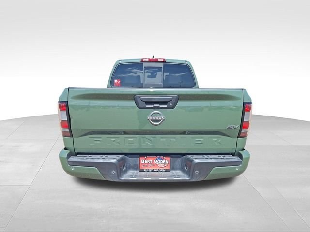 Used 2022 Green Nissan SV image 3