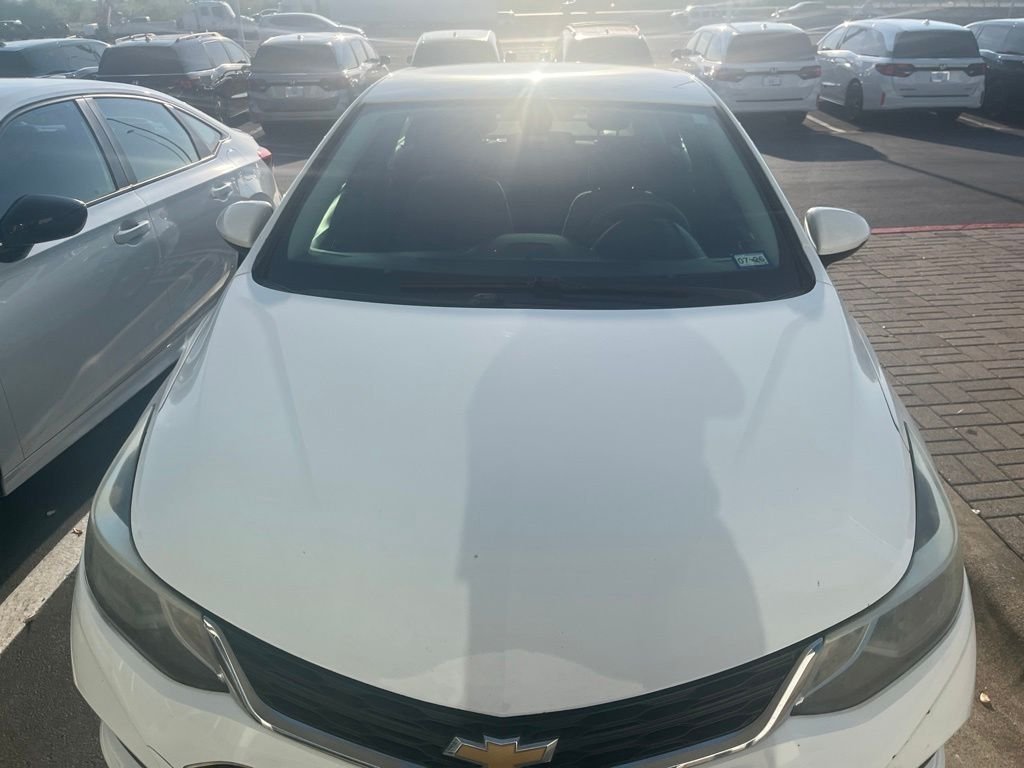 Used 2017 Chevrolet Cruze LT with VIN 1G1BE5SM7H7176000 for sale in Round Rock, TX