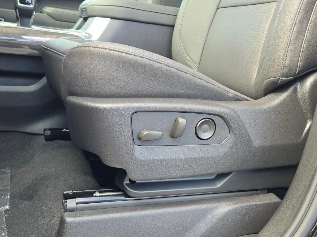 2026 Chevrolet Silverado 1500 LTZ - Photo 26