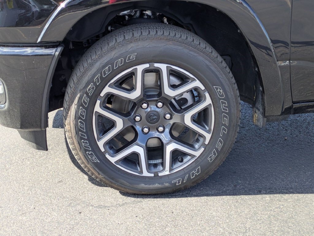 Certified Used 2025 Diamond Black Crystal Pearlcoat Ram Laramie image 11