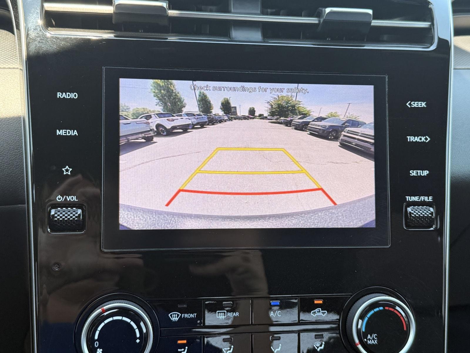 2024 Hyundai Santa Cruz SE - Photo 34