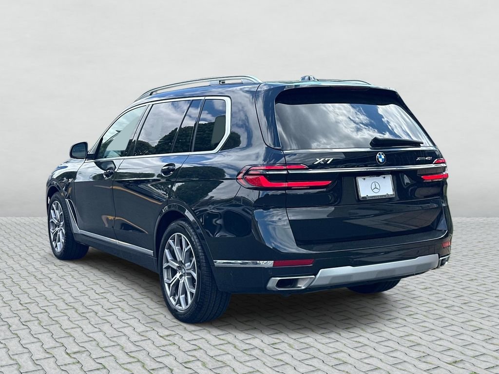 Used 2024 Black Sapphire Metallic BMW xDrive40i image 7