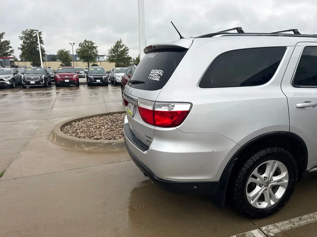 Used 2012 Silver Dodge Crew image 6