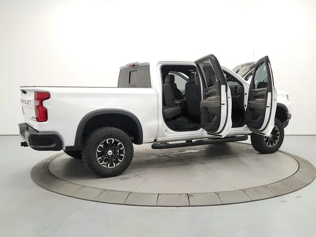 Used 2023 White Chevrolet ZR2 image 15