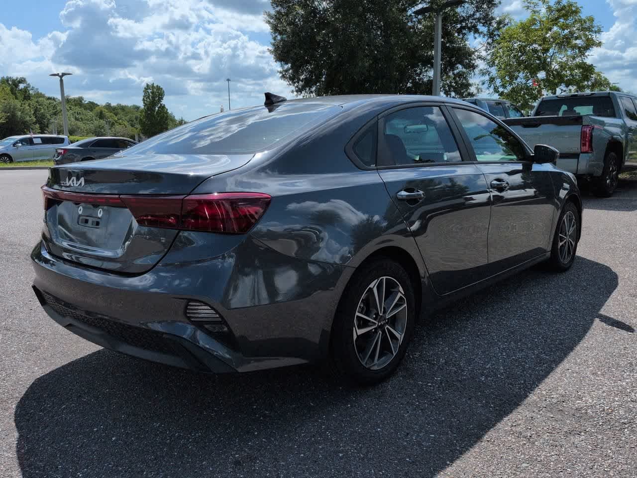 Used 2023 Gravity Gray Kia LXS image 6