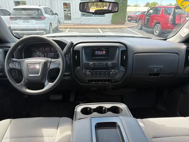 Used 2015 Silver GMC  image 31