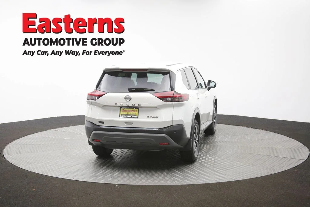 Used 2023 White Nissan SV image 38