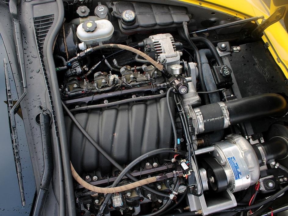 Used 2009 Yellow Chevrolet Z06 image 17