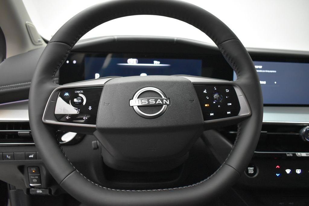 New 2026 Super Black Nissan Platinum image 19