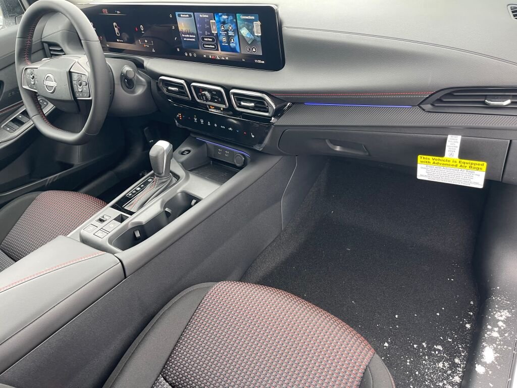 New 2026 Aspen White Tricoat Nissan SR image 15