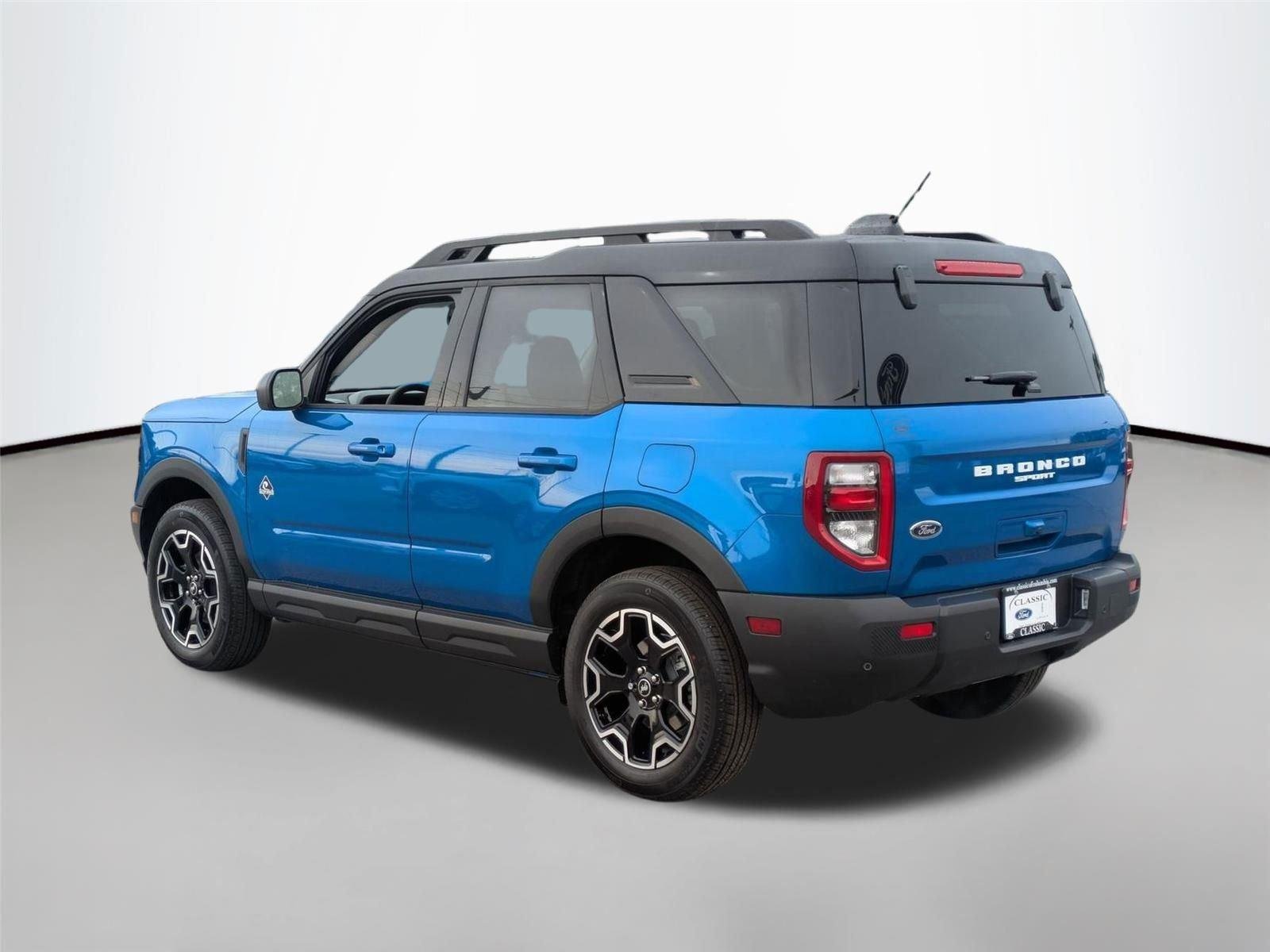 New 2025 Velocity Blue Metallic Ford Outer Banks® image 7