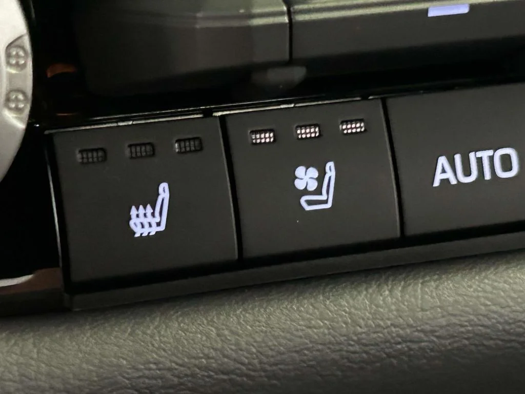 Used 2026 Black Toyota Platinum image 28