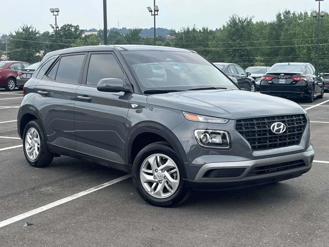 2026 Hyundai Venue SE