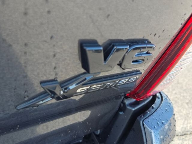 Used 2022 Gray Toyota SR5 image 12