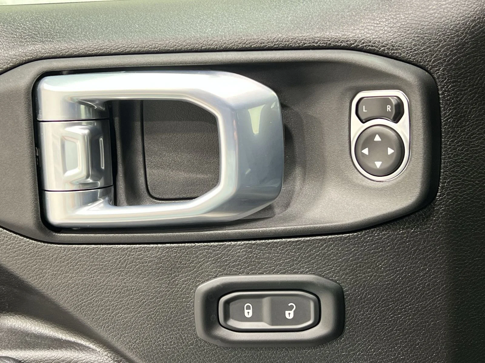 2025 Jeep Gladiator Sport S - Photo 13