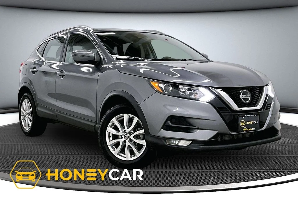 Used 2022 Gray Nissan SV image 1