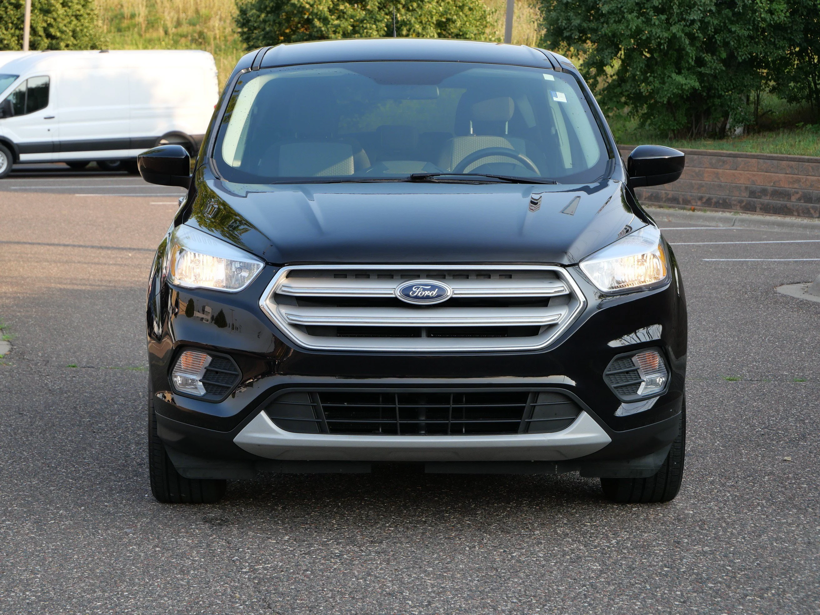 Used 2019 Ford Escape SE with VIN 1FMCU9GD0KUC54331 for sale in Eden Prairie, Minnesota