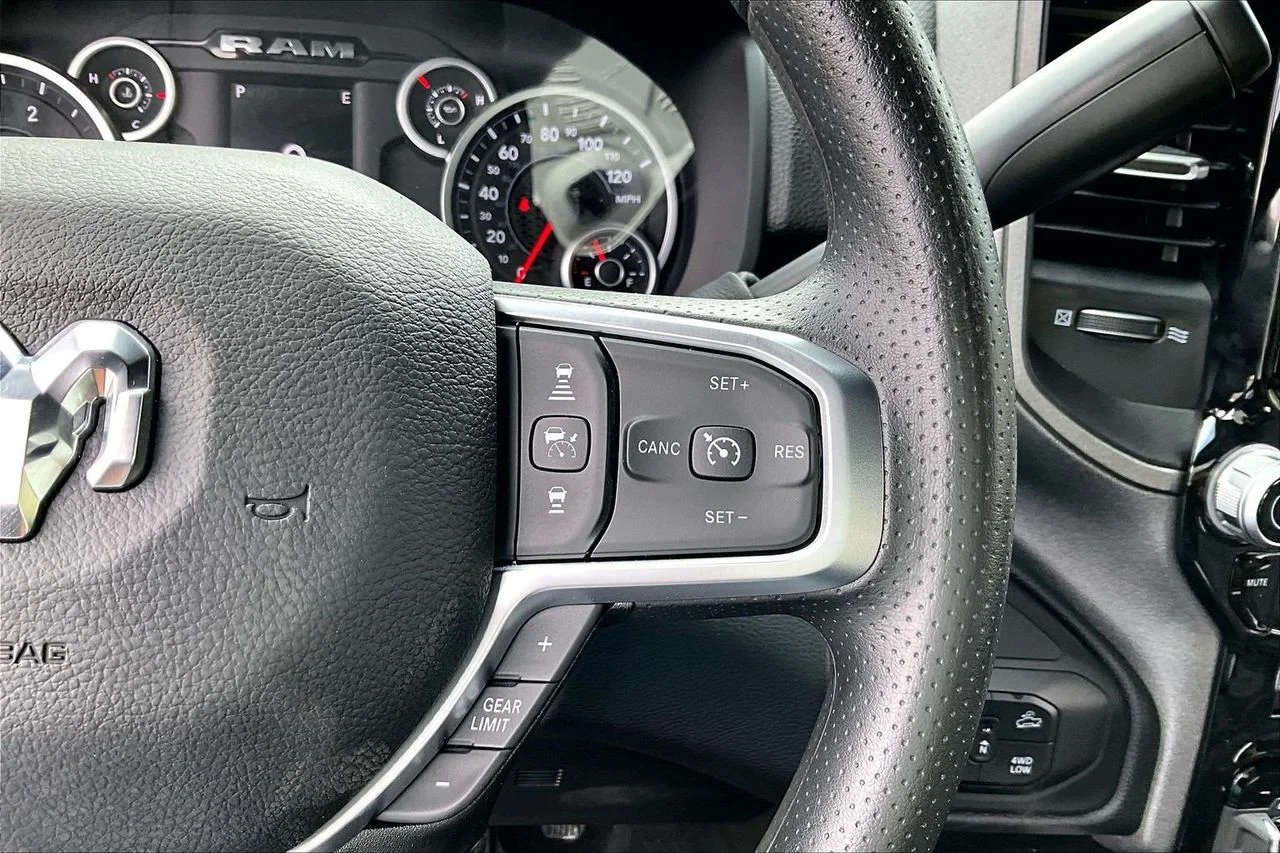 New 2026 Diamond Black Crystal Pearlcoat RAM  image 28
