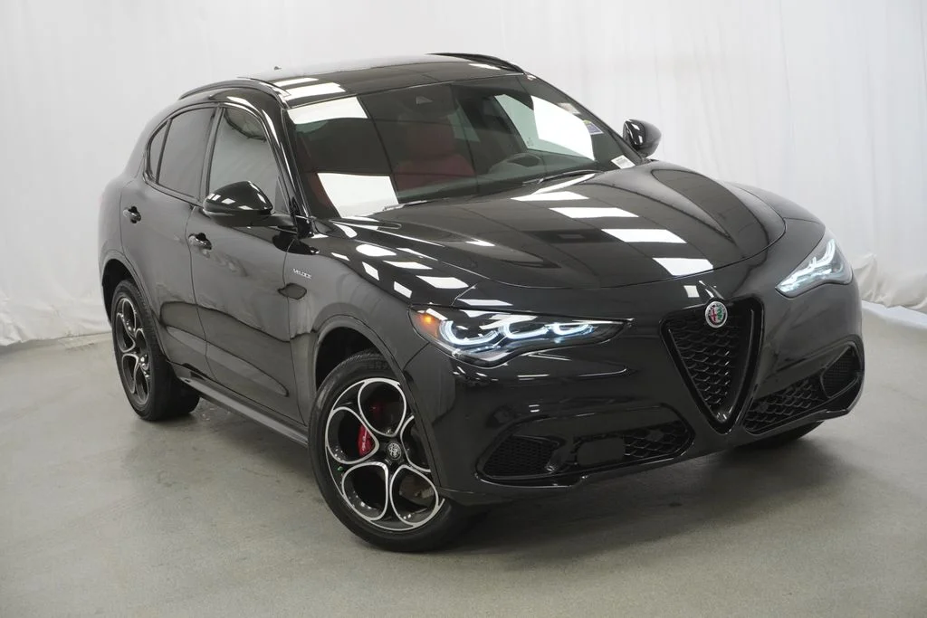 Used 2024 Black Alfa Romeo Veloce image 11
