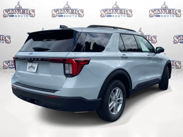 New 2026 White Ford Active image 3