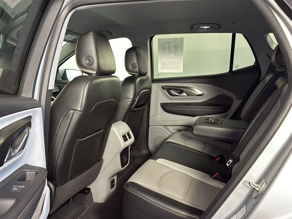 Used 2019 Quicksilver Metallic GMC SLT image 20