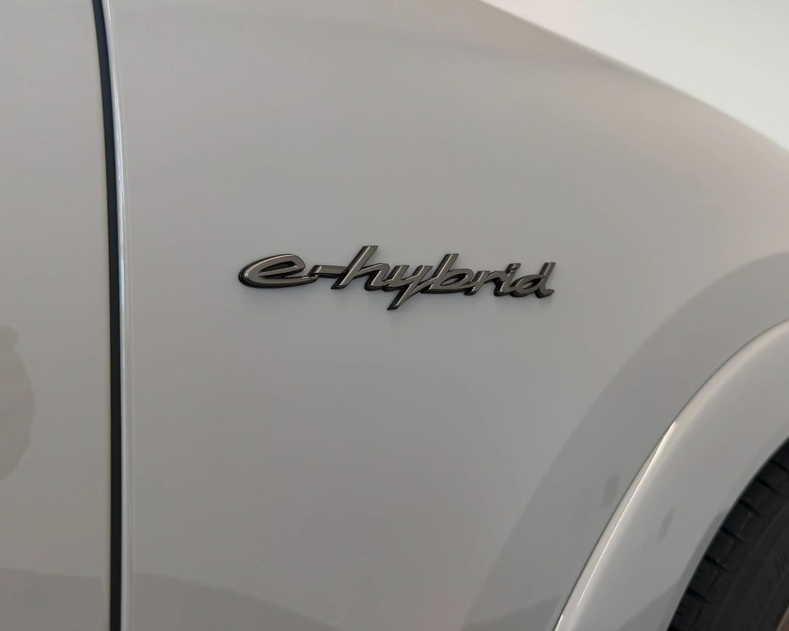 Used 2025 White Porsche Turbo image 48