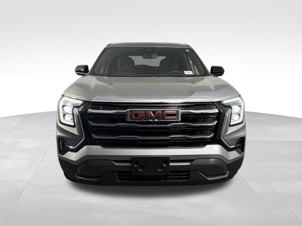 Used 2025 Sterling Metallic GMC Elevation image 10