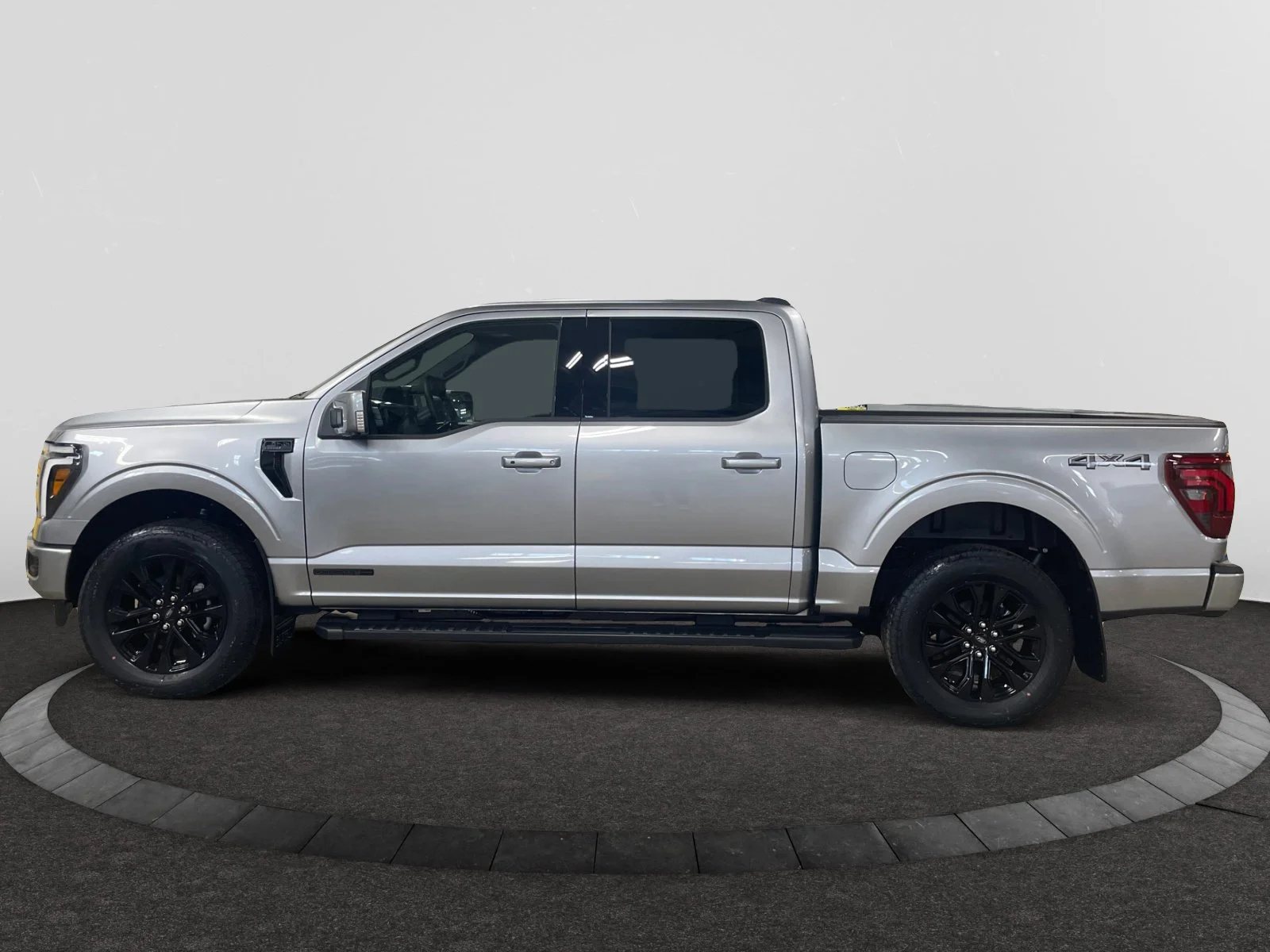 New 2026 Iconic Silver Metallic Ford Lariat image 2
