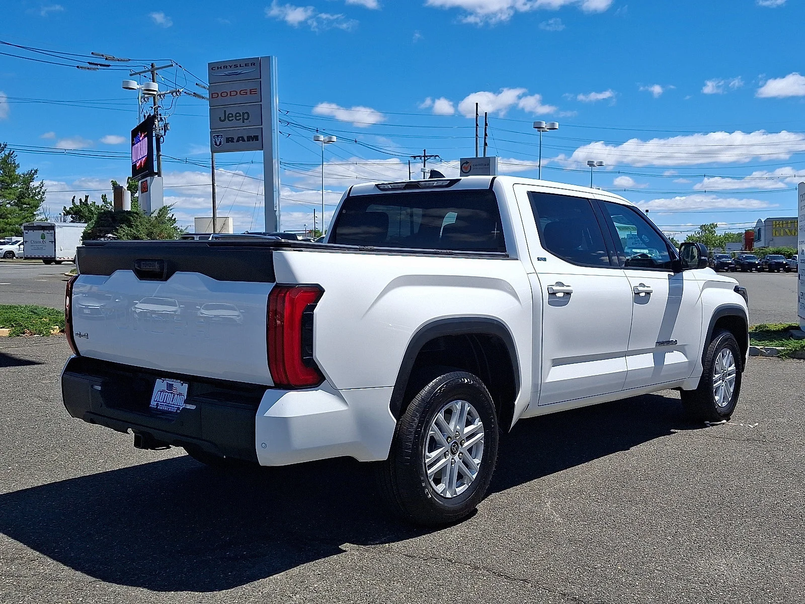 Used 2023 Ice Cap - 040 Toyota SR5 image 7
