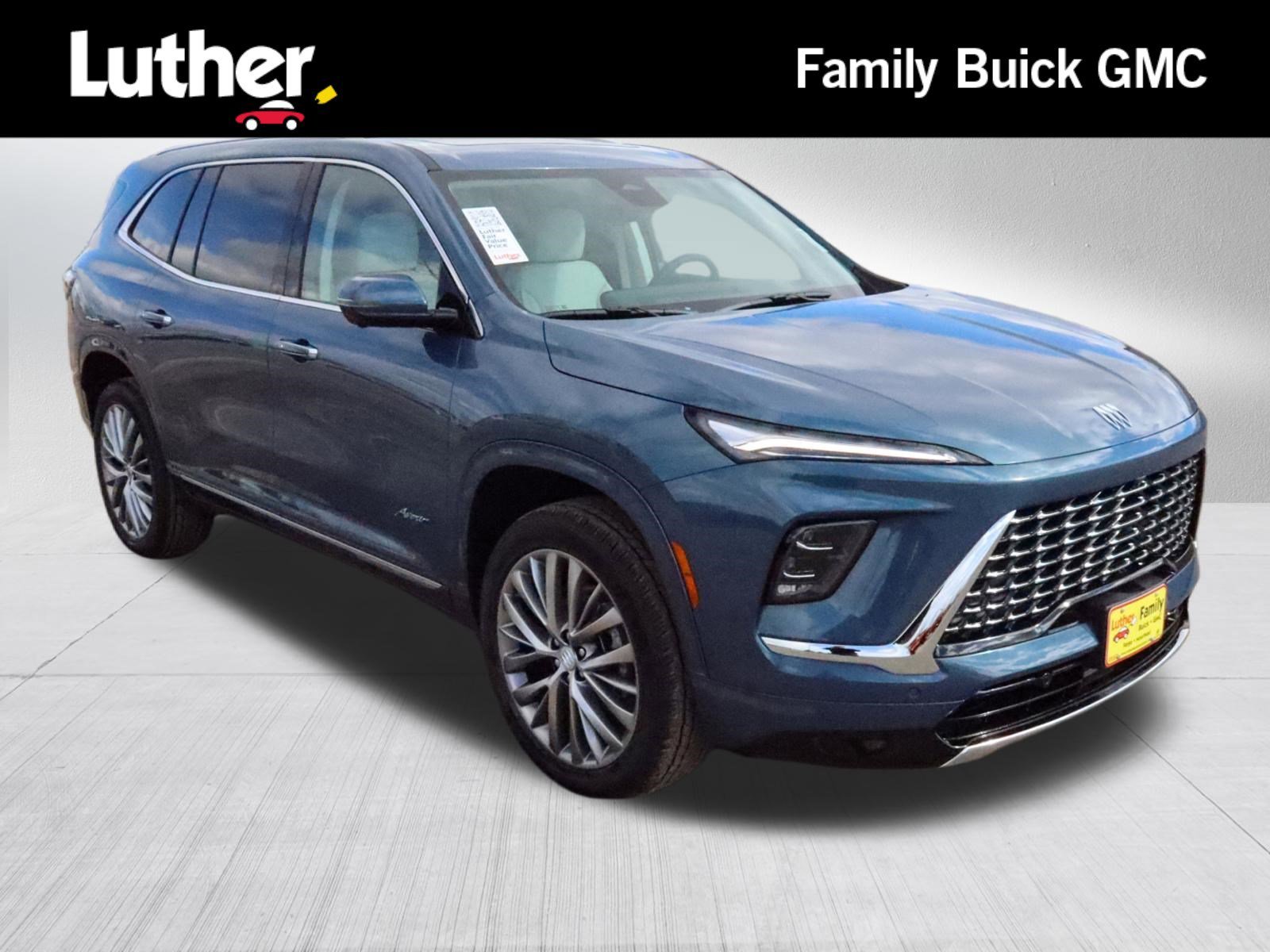2026 Buick Enclave Avenir AWD's photo