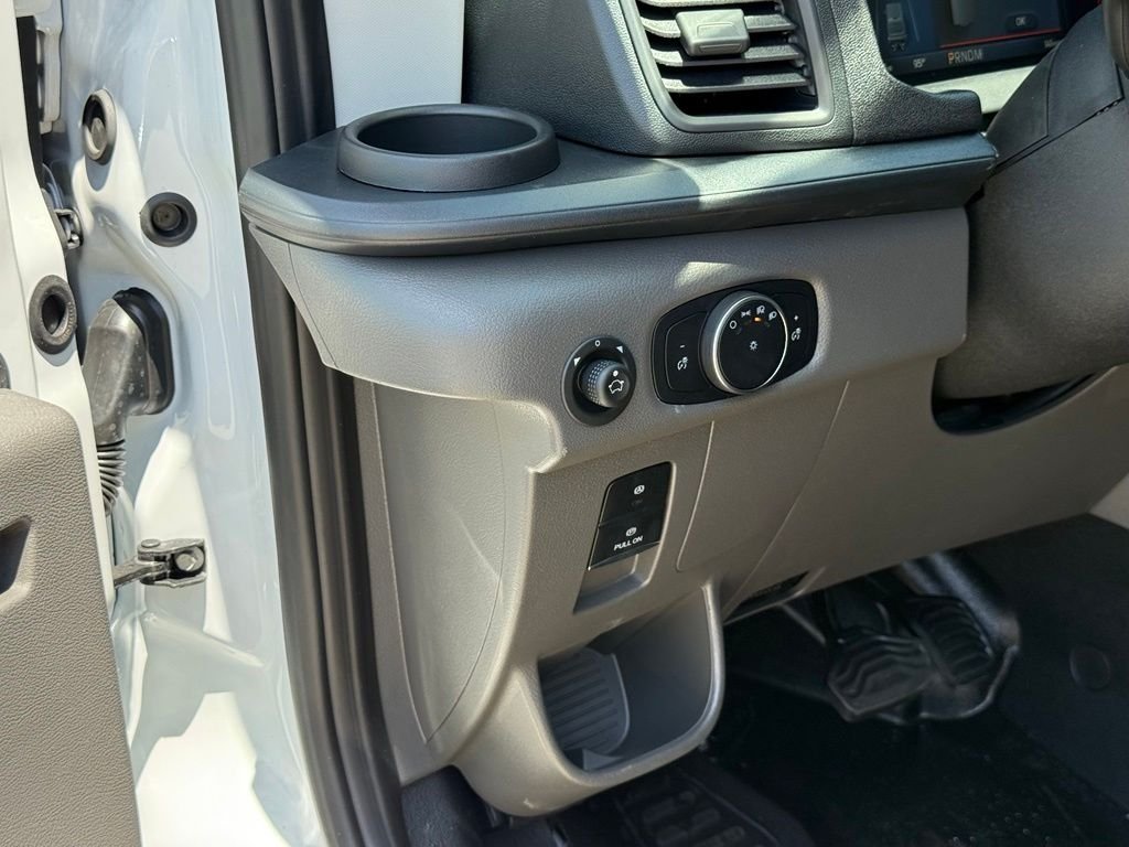 New 2026 Oxford White Ford Cargo Van image 13