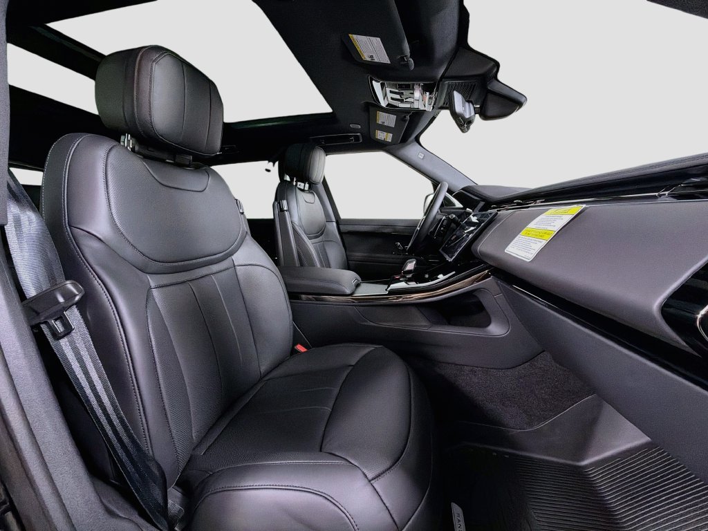 New 2027 Santorini Black Land Rover Dynamic SE P400 image 30