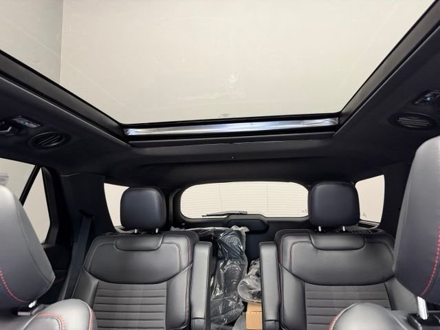 New 2026 Agate Black Metallic Ford ST-Line image 22