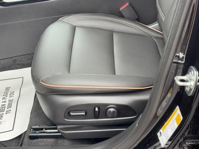 Used 2025 Ebony Twilight Metallic Buick Avenir image 16